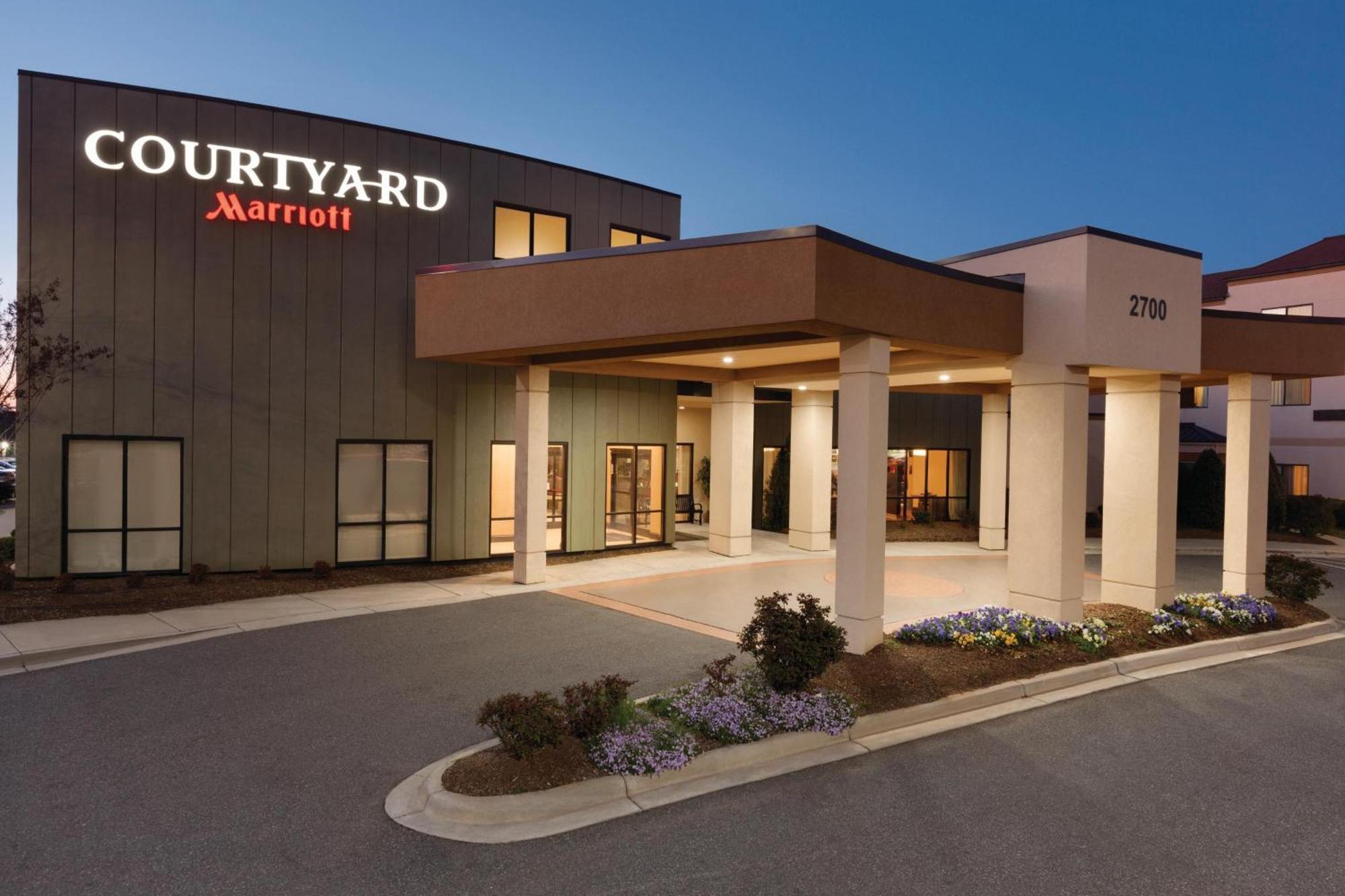 Courtyard Charlotte Airport North Exterior foto