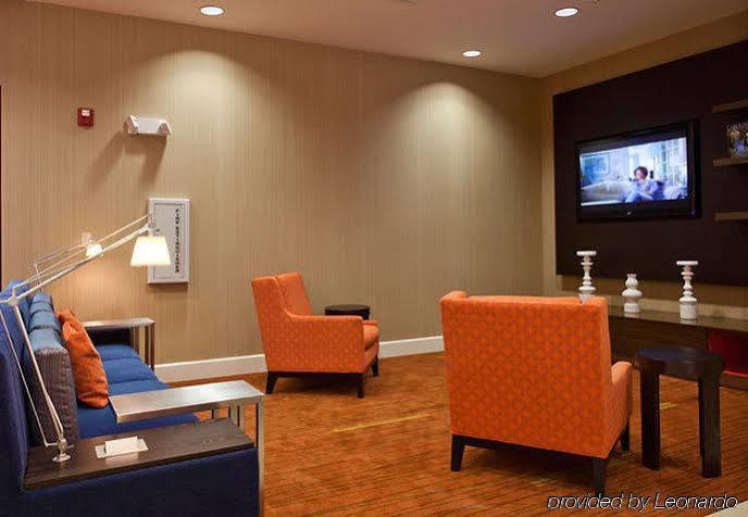 Courtyard Charlotte Airport North Exterior foto